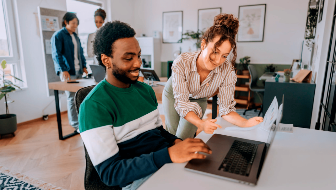 A rotina de um SDR e como a MIA reduz o trabalho repetitivo